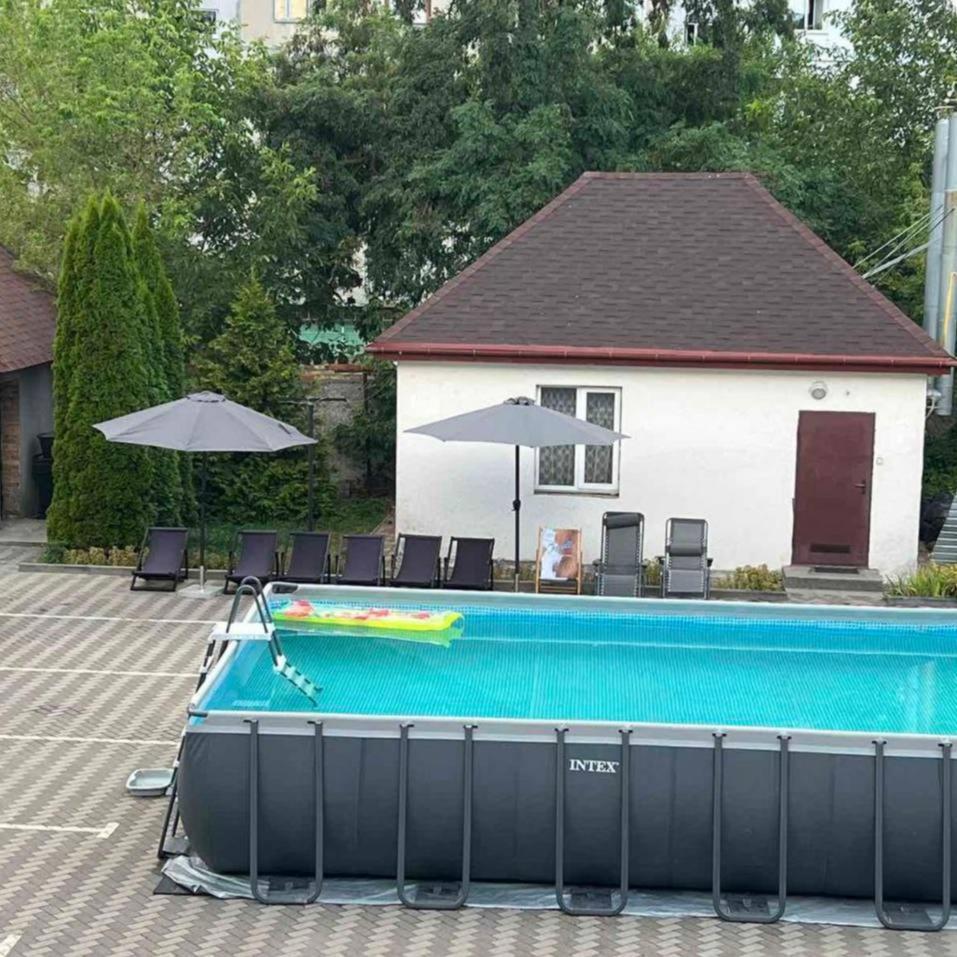 Stara Vezha Hotel Boriszpil Kültér fotó