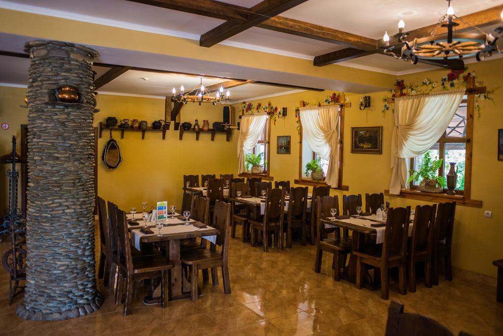 Stara Vezha Hotel Boriszpil Kültér fotó
