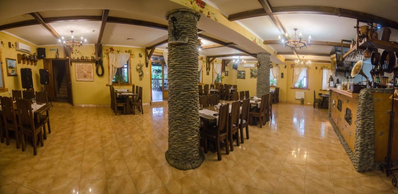 Stara Vezha Hotel Boriszpil Kültér fotó