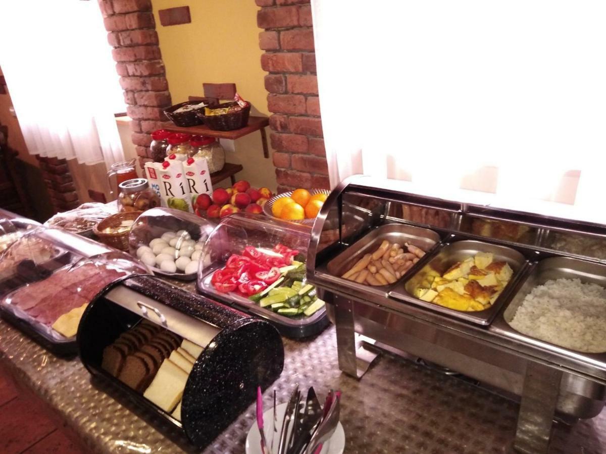 Stara Vezha Hotel Boriszpil Kültér fotó