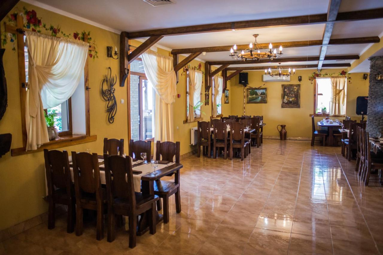Stara Vezha Hotel Boriszpil Kültér fotó