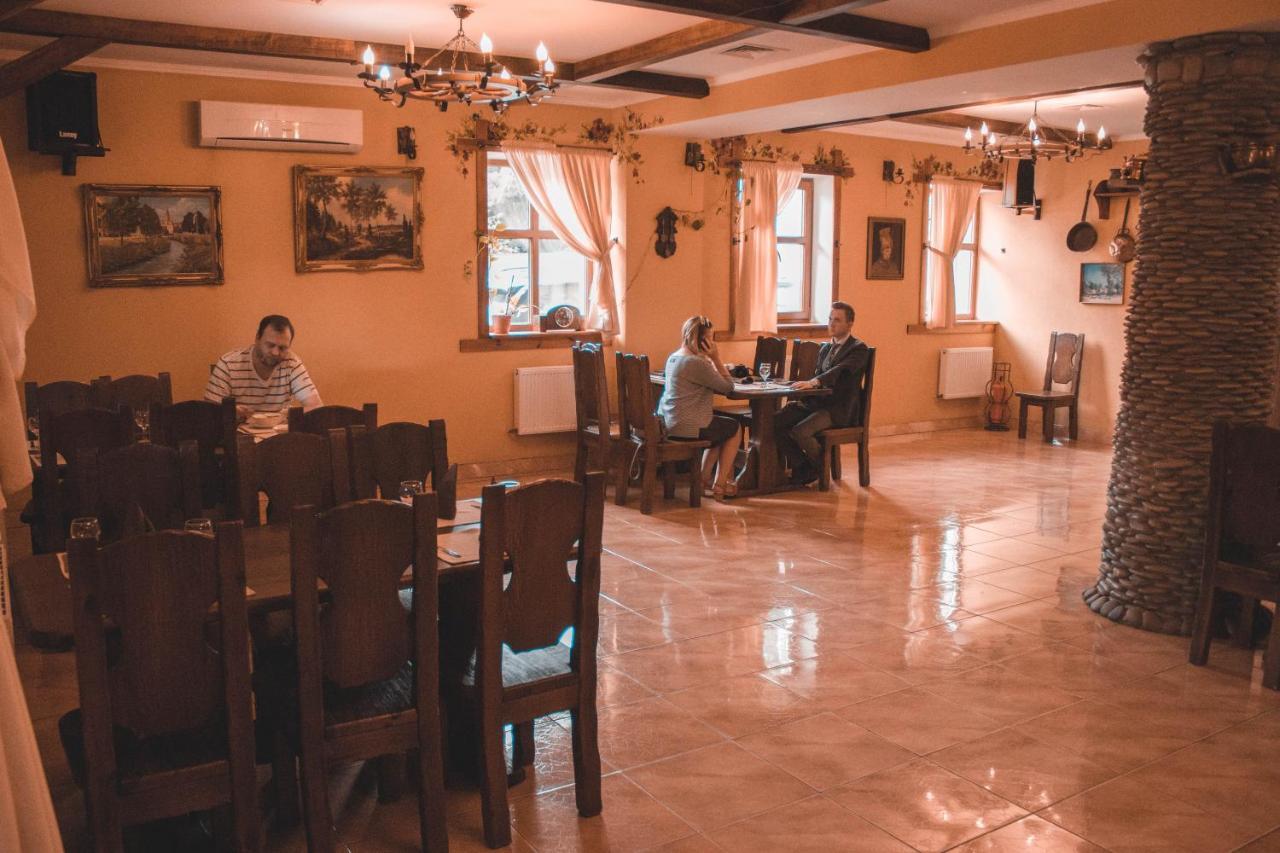 Stara Vezha Hotel Boriszpil Kültér fotó