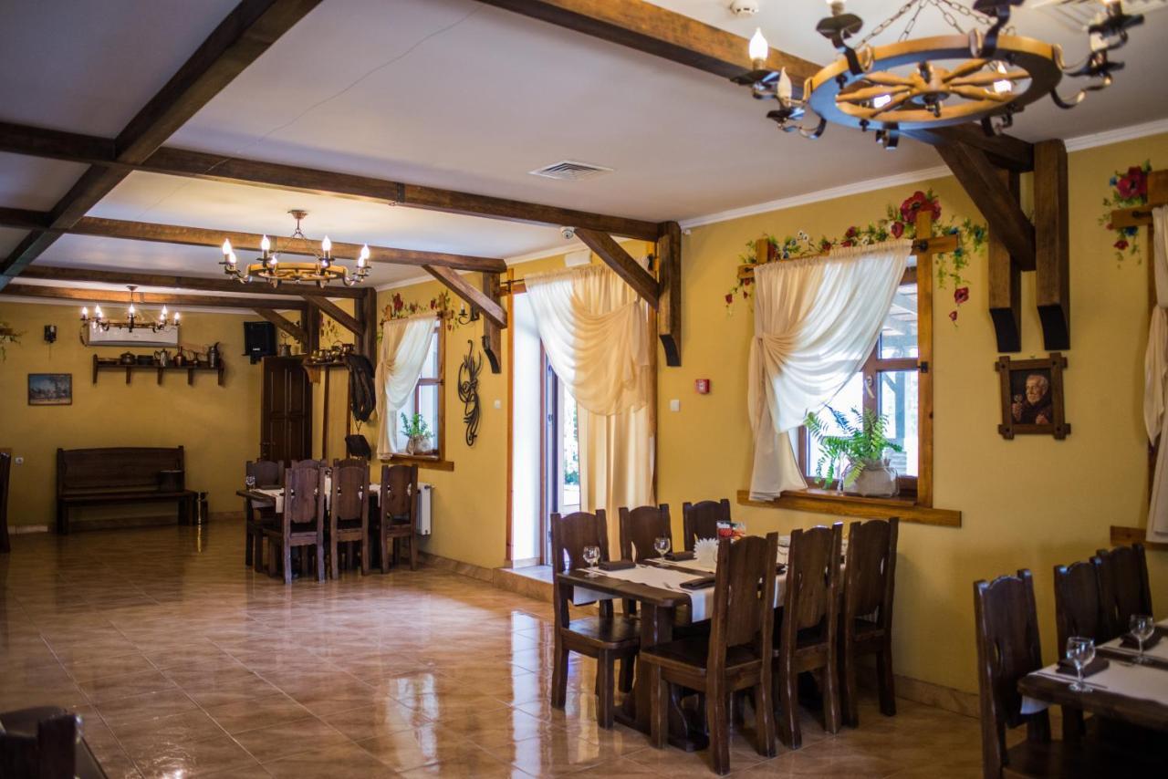 Stara Vezha Hotel Boriszpil Kültér fotó