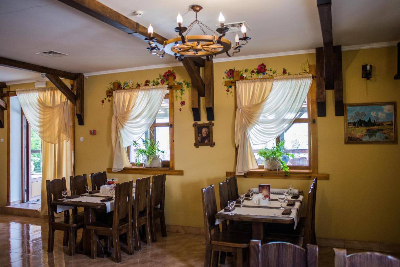 Stara Vezha Hotel Boriszpil Kültér fotó